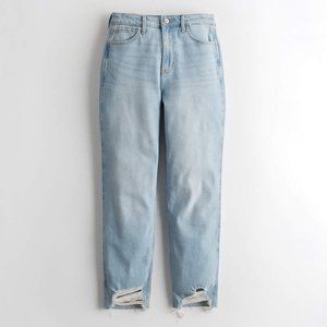 Hollister Ultra High-rise Mom Jean in 3R W26 L27
